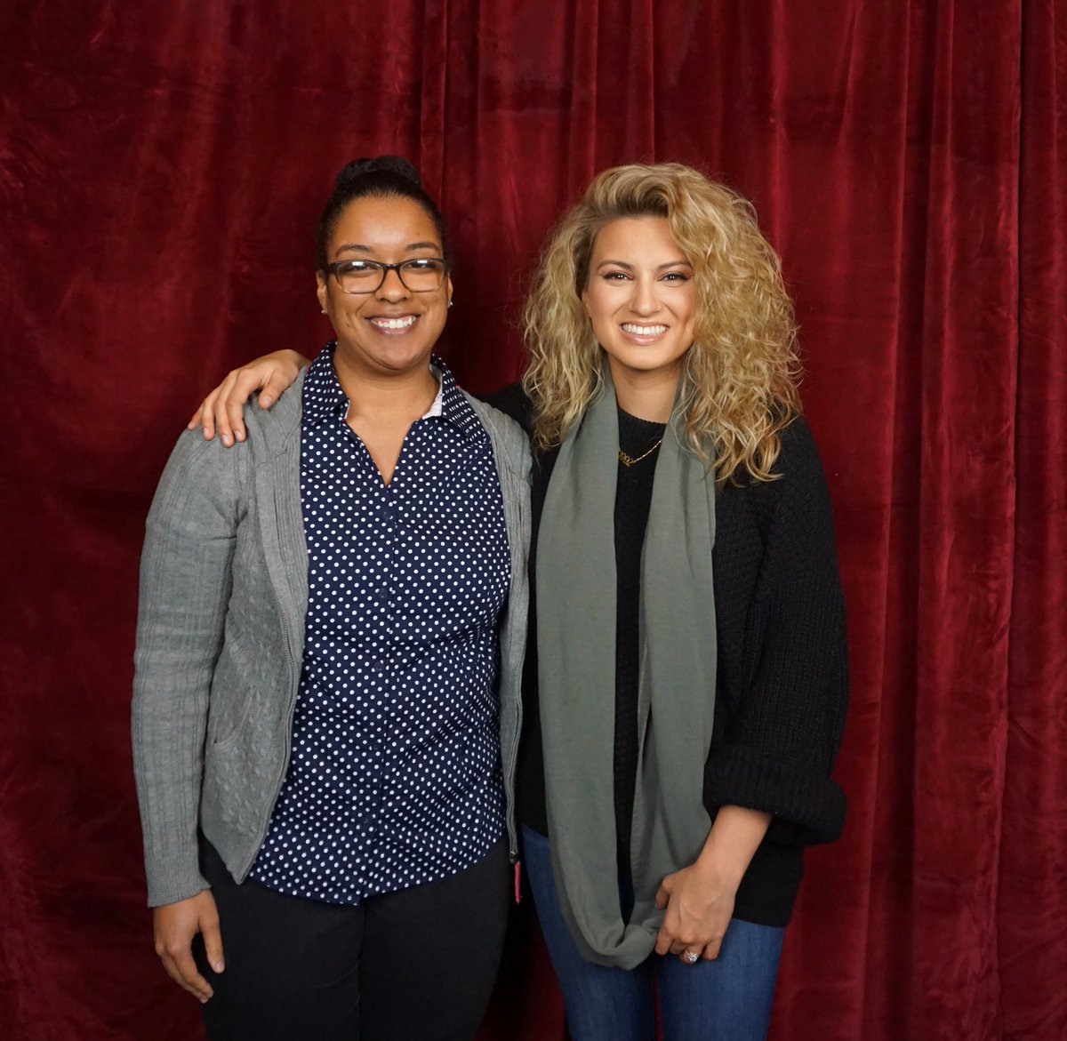 _KhadijahIman's tweet photo. Now (2023) vs Then (2019): A series with @torikelly ๐ญ๐
Iโve said it before and Iโll say it again - thank you for being a light in this world and helping me get through the darkest times. When I listen to your music I know Iโm โnever alone.โ
#ToriKelly #takecontroltour https://t.co/yGB4pwIKo5