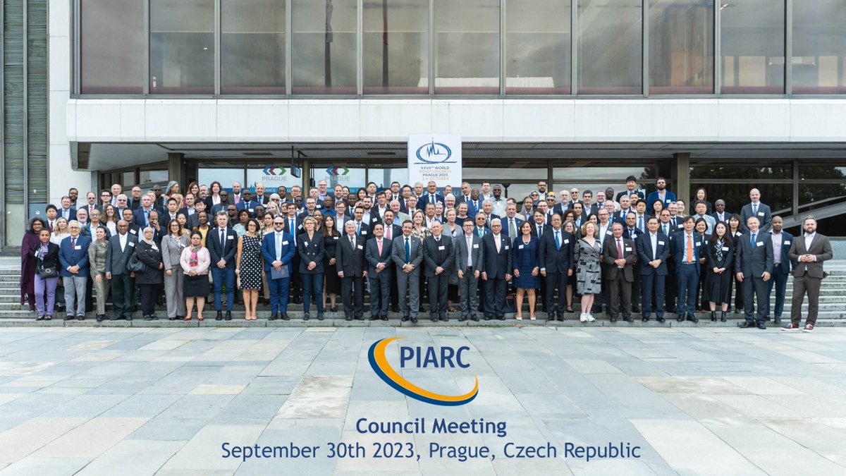 Presentando los avances del Plan de Acción en la Reunión del Consejo de <a href="/PIARC_Roads/">WorldRoadAssociation</a> en la que participaron los 125 paises que la forman. Estamos listos para el inicio del Congreso Mundial de Carreteras en Praga del 2 al 6 de Octubre.<a href="/SICTmx/">SICT México</a> <a href="/AMIVTACmx/">AMIVTAC</a> <a href="/PIARC_Roads/">WorldRoadAssociation</a> <a href="/FEMCIC1/">FEMCIC, A.C. Oficial</a>