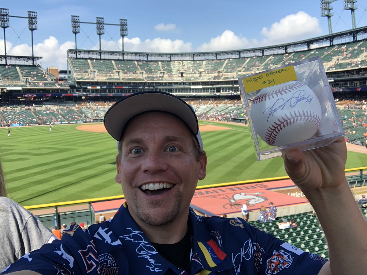 JEhlkeITV's tweet photo. Made it on tv during the @tigers game and neglected to tell my wife I was going…. She thought I was going to the health fair across the street. But hey, walked away with a signed Miguel Cabrera ball on his second to last game ever. #detroitrep https://t.co/v6CmTcNu4O