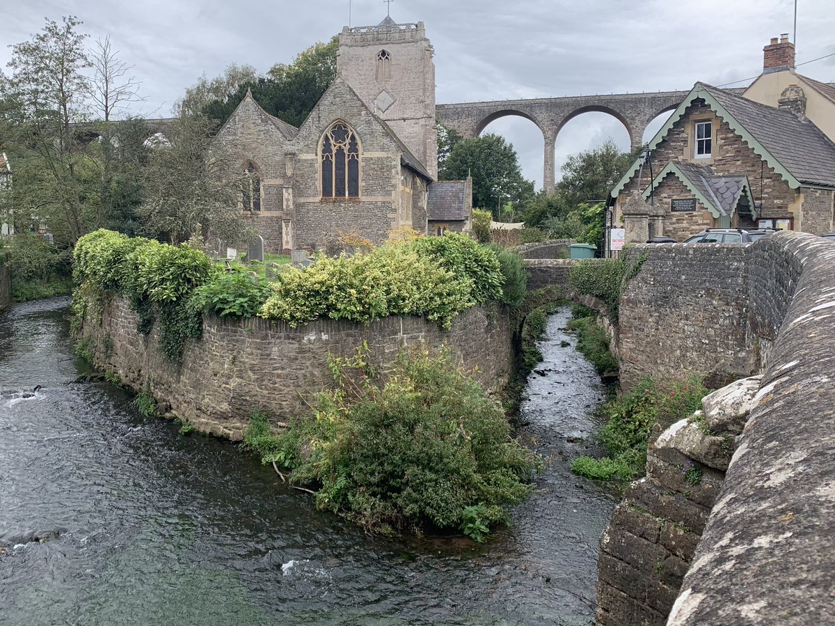 A quote that stayed with me from today's event and discussion, echoing the living memory of a local who witnessed the 1968 flood:

“You cannot believe the power of water. It's devastating.” 

The photos are contrasting high water levels in Nov 2012 with today, 30 Sep 2023 💧
