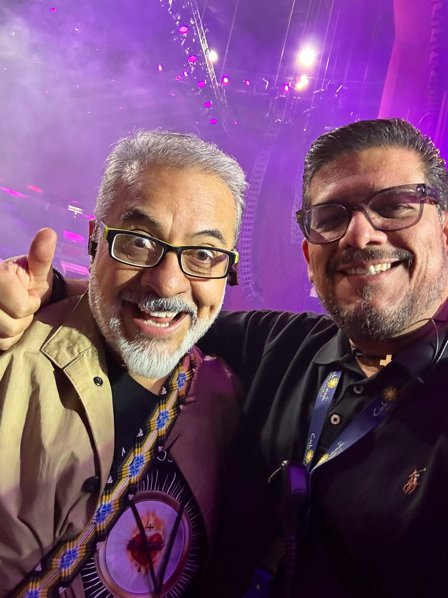 👏🏻 <a href="/davidfilio/">David Filio</a>; cantautor, productor, guitarrista, miembro de <a href="/duetomexicanto/">Mexicanto</a>; hoy adorador en <a href="/CieloAbierto10/">Cielo abierto</a> y gran amigo.