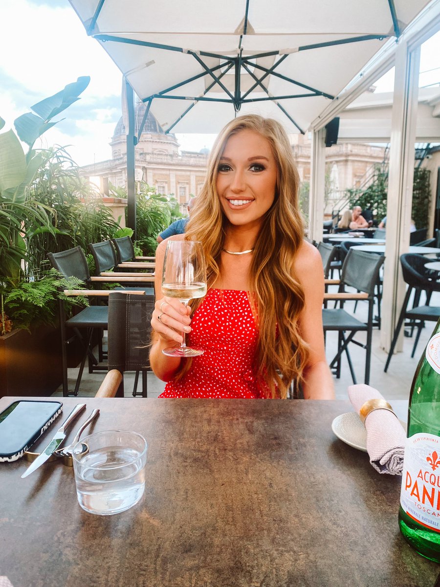 Alexis__Tiller's tweet photo. Last Italy photo dump! 
Rome was amazing 🙌🏼 https://t.co/db5N07zJlS
