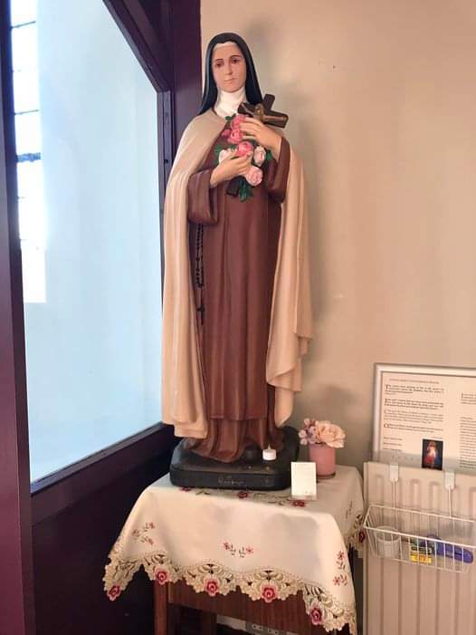 StAndrewLiturgy's tweet photo. Today we celebrate the feast day of the beautiful St. Therese, O Little Flower. 🌹 https://t.co/C6HC0ucwGk