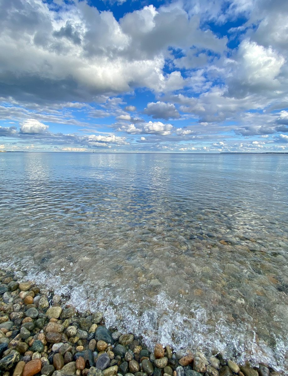 lightand_life's tweet photo. Cape Cod in the Fall…. Is my favorite. ❤️This was 9/30/21…. And as it’s rainy and cloudy today, this memory was a boost for me! I hope it is for you, too. #CapeCod #skytember https://t.co/vmEIKu88IV