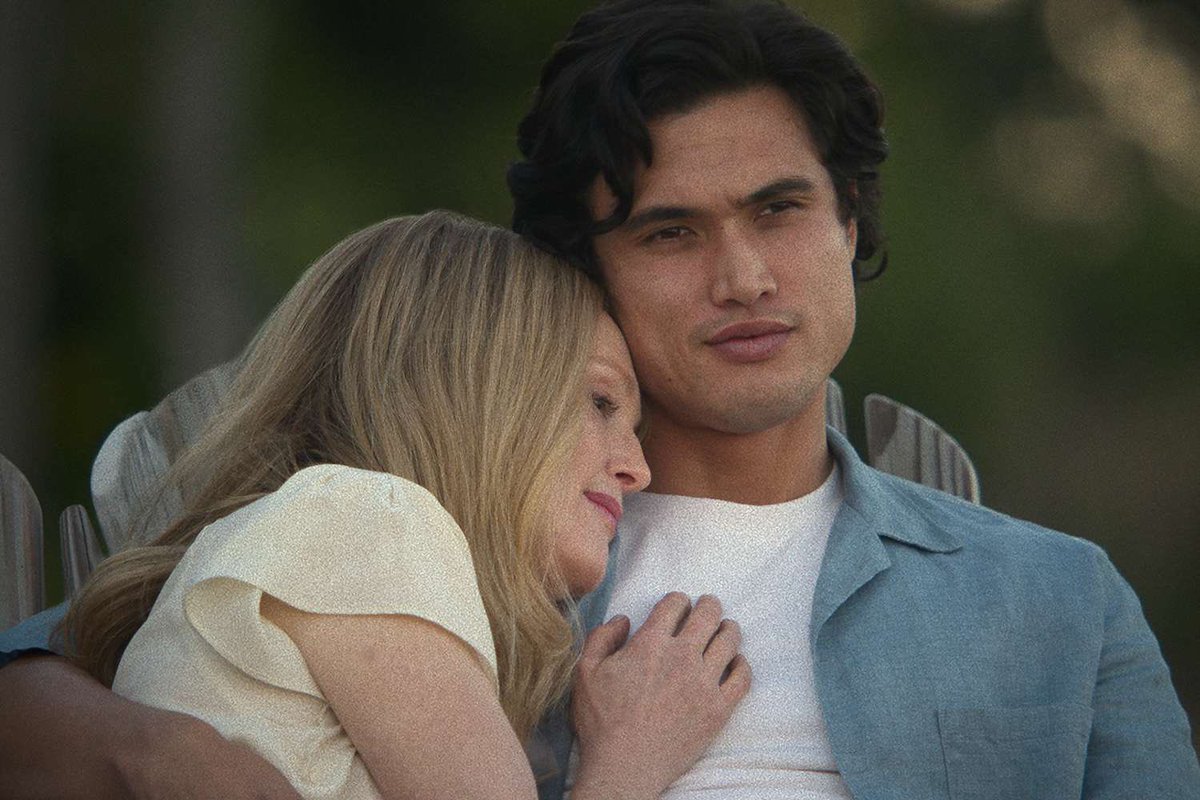 812filmreviews's tweet image. Glad everyone is saying what I’ve thought since Cannes, Charles Melton is the real deal in MAY DECEMBER. Imo he’s the best part of the film. #NYFF61