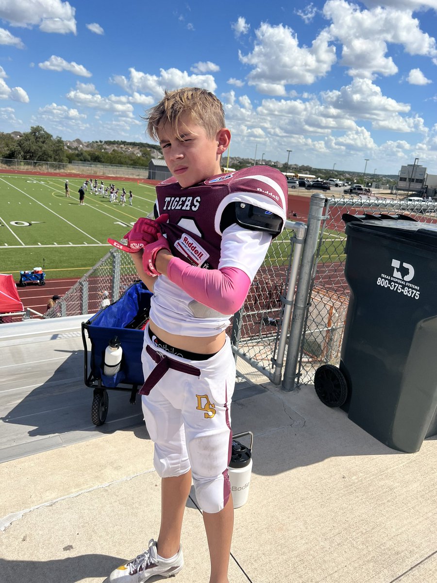 Eric De Los Santos tweet media