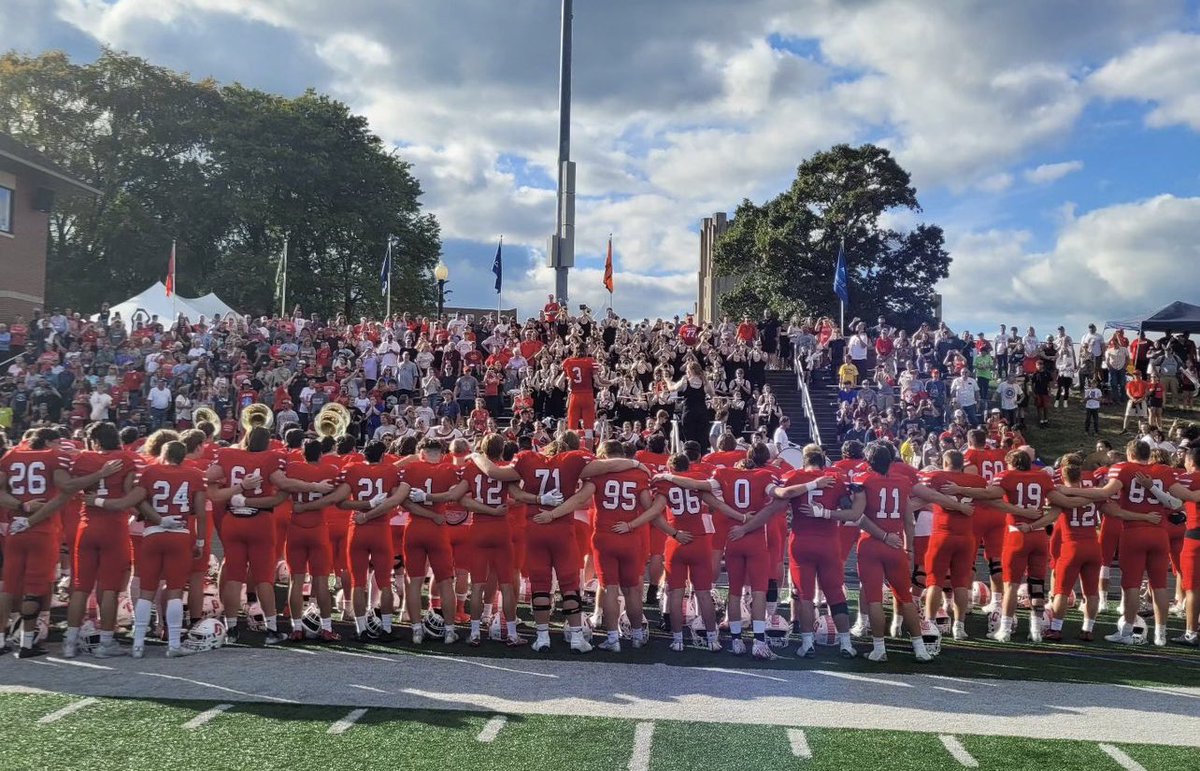 Hey Wolverine Nation!!!! That’s 1-2-3-4….5!!!!! The environment was incredible today! Thanks for building with us. 

1-0 this week! #KeepBuilding