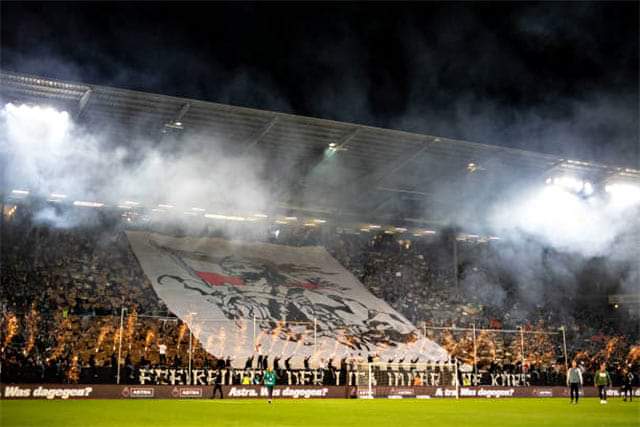 El St Pauli cerrará sus campos de entrenamiento a agentes y asesores externos y no trabajará con agencias privadas en su academia. Busca así evitar la mercantilización de su cantera y proteger a sus jugadores jóvenes. Bien hecho.