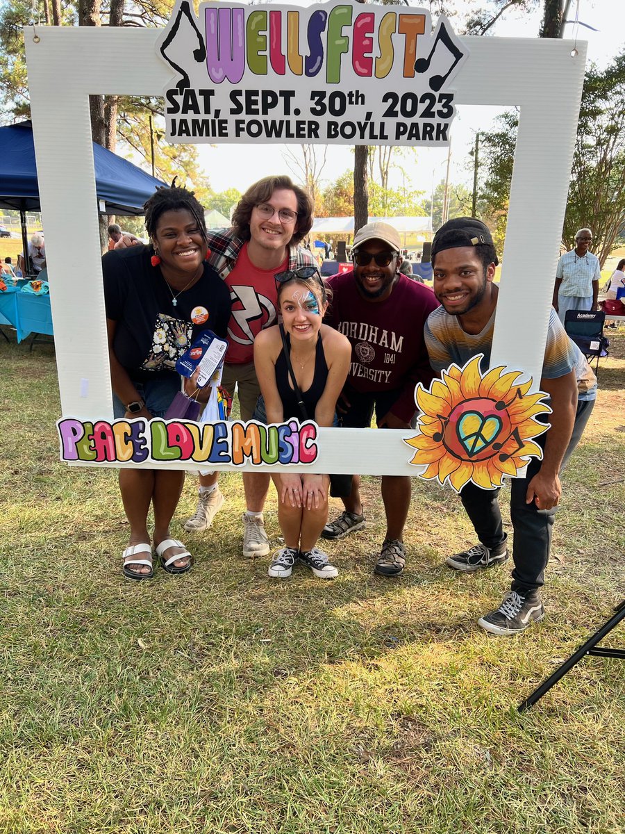 NewStageEd's tweet photo. Associates 🤝 Wellsfest Music Festival https://t.co/iyV868X1dX