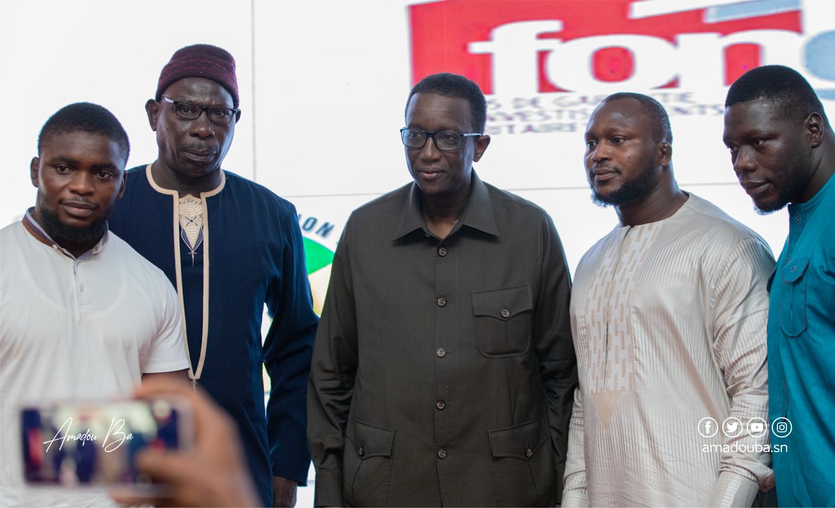 amadou_ba_'s tweet photo. Mise en place de la ligne de crédit destinée aux promoteurs de Lutte conformément aux priorités déclinées dans la politique sportive définie par le Chef de l’État, Monsieur Macky Sall. Le FONGIP permettra désormais aux promoteurs de Lutte d’accéder à des financements afin de favoriser la création d’une véritable économie autour de notre sport national.
#kebetu #sénégal #lamb