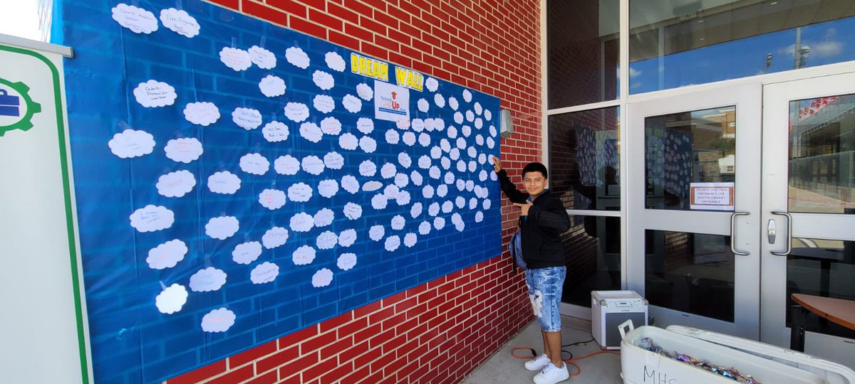 Communities in Schools of Laredo tweet media