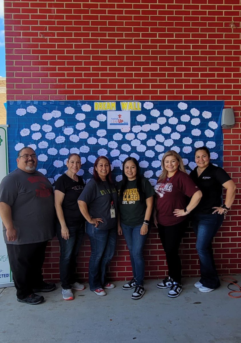 Communities in Schools of Laredo tweet media