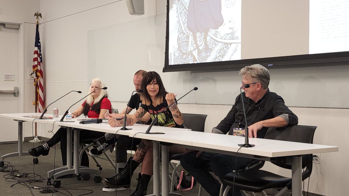 JJs_Comic_Stuff's tweet photo. Day 3 was amazing at @CXCFestival made great connections, filmed OUTSTANDING panels, bought really interesting #indiecomics and still a whole other day left! Shout outs to #RaeghanBuchanan, @sxbond @Nate_Powell_Art and #DerfBackderf for an awesome #punkrock #comicbook panel! https://t.co/s8AF8SKVil