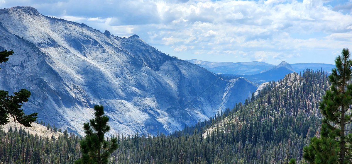andyjump1118's tweet photo. Took a #roadtrip on #tiogapassroad #highway120 and took some #photos of the backside of #HalfDome. Will be doing this trip soon @YoseConservancy @YosemiteNPS @ThePhotoHour @Interior @VisitCA @ph0tographytips @StormHour #StormHour #graniterocks #mountains #backcountry #highsierras https://t.co/r9xCM3rsWU