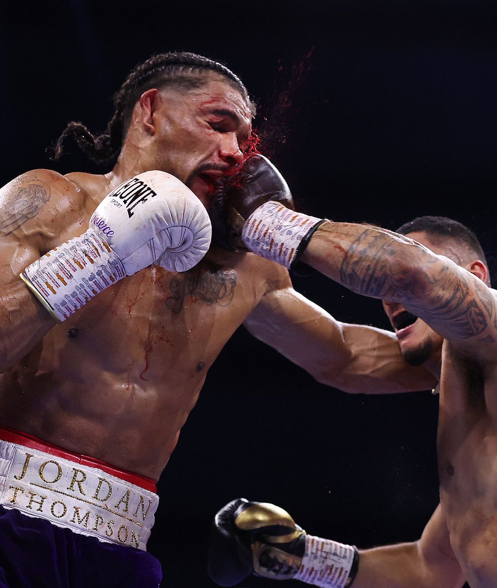 MatchroomBoxing's tweet photo. The shot 📸 #OpetaiaThompson https://t.co/JX4uHLuyTF