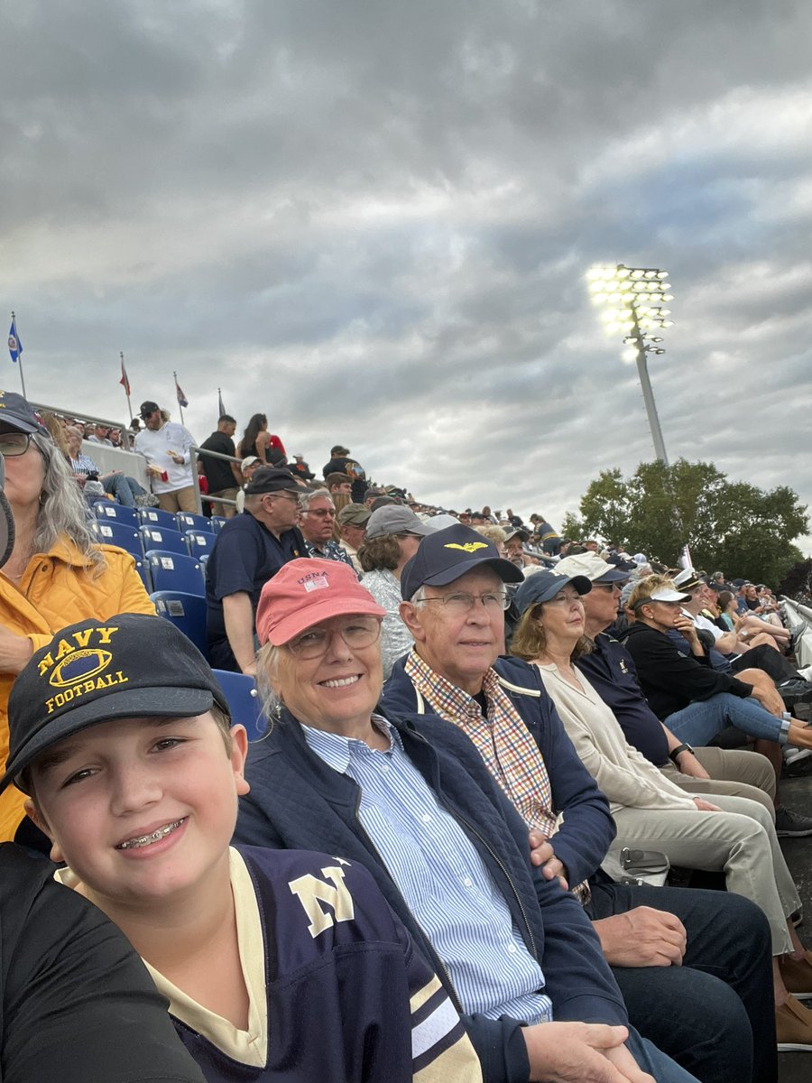 monk54us's tweet photo. #GoNavy https://t.co/vpnUE8UWDX