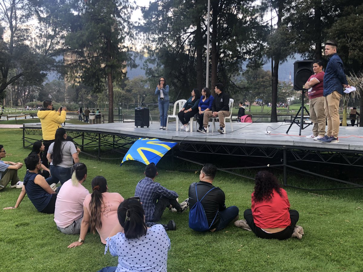 Con el equipo de discapacidad de <a href="/GobiernoBTA/">Secretaría de Gobierno</a> participamos de  actividades recreativas y compartimos con la población sorda. 

La política pública garantiza la lengua de señas, elimina barreras, reivindica derechos, y contribuye con mayor accesibilidad y cohesión social.