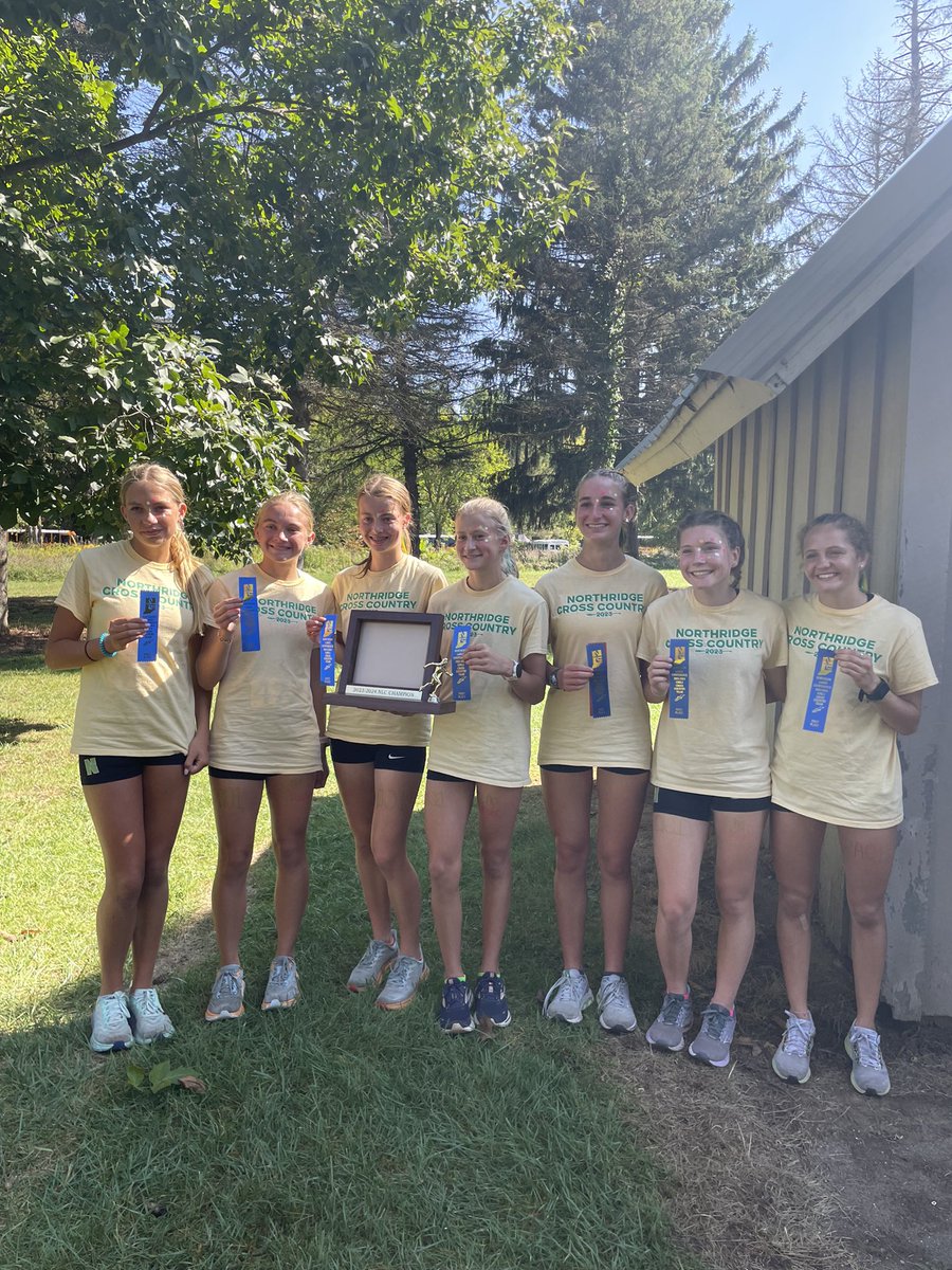 NR_RaidersXC's tweet photo. Our varsity girls were the surprise of the meet, winning today and finishing as NLC co-champs! 6 of 7 girls ran lifetime PR’s. Addy, Gretchen and Izzy shocked even the coaches. We will remember this day! https://t.co/oNZHopnUUS