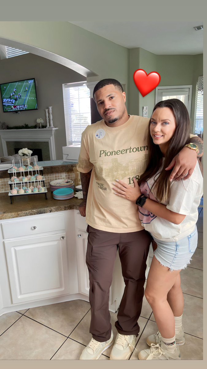 Having a baby boy 👦 💙💙💙🤟🏽 #TeamBoyWon