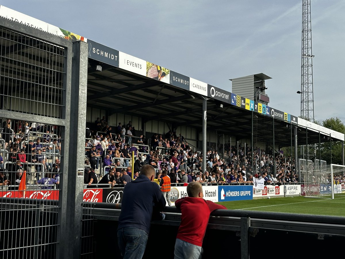 FabTyto's tweet photo. De retour de Eupen ⚪️⚫️
Score final Eupen 1-3 Anderlecht
Victoire mérité pour Anderlecht, un match pas trop compliqué mais Eupen a gaspillé bcp d’occasion ! Mais dans l’ensemble c’est mérité pour Anderlecht 

#EUPAND https://t.co/DEQ4syULqe
