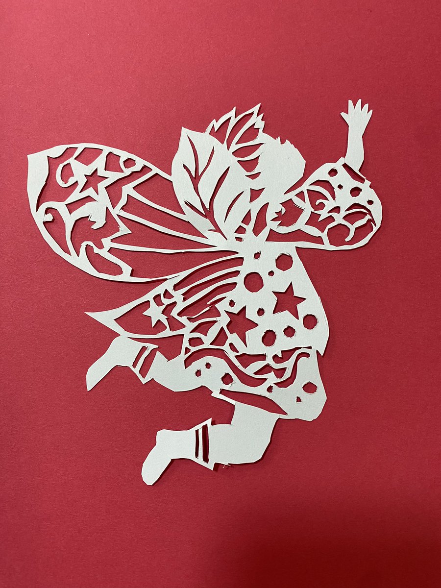 itsu_sriracha's tweet photo. 最近、切り絵を教えて頂く機会があり
妖精はその方と一緒に
象は自宅で切りました
熱中すると時間を忘れます

#切り絵 https://t.co/XnJ4ubV3Od