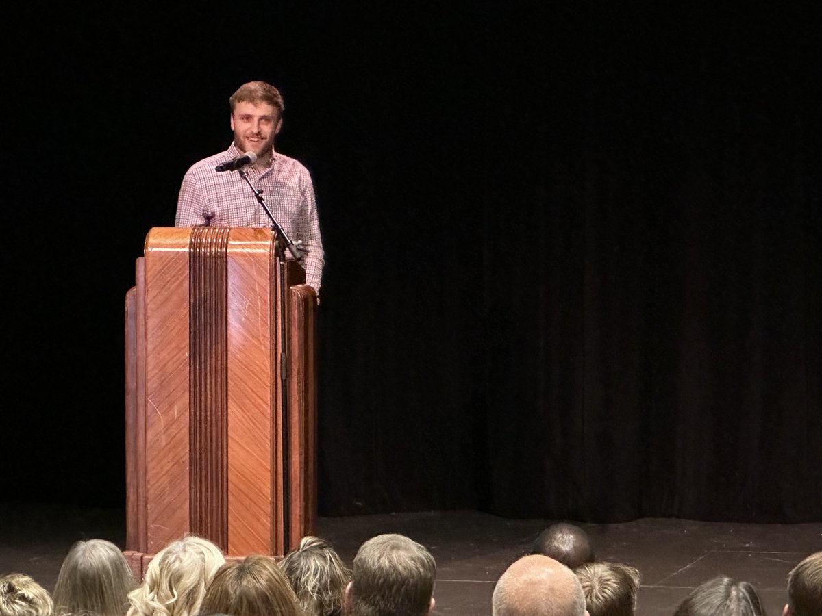 athleticsGHS's tweet photo. Welcome to the Geneseo High School Athletics Hall of Fame, Will Daniels! https://t.co/JP0lS8XREu