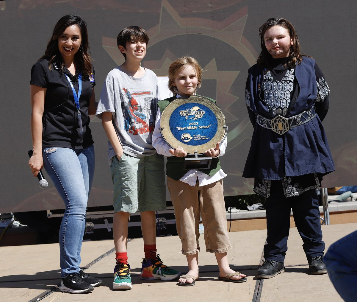 ELPASO_ISD's tweet photo. El Paso ISD teams showcased their skills Saturday during KTSM Weather Fest at the Outlet Shoppes at El Paso. CongratS to our winning teams!

District winners:
🏆 Elementary: Rivera ES
🏆 Middle: Murphree PK-8
🏆 High: Franklin HS

Weather Warrior
⭐️ Franklin HS

#ItStartsWithUs https://t.co/3cwiLlrSA3
