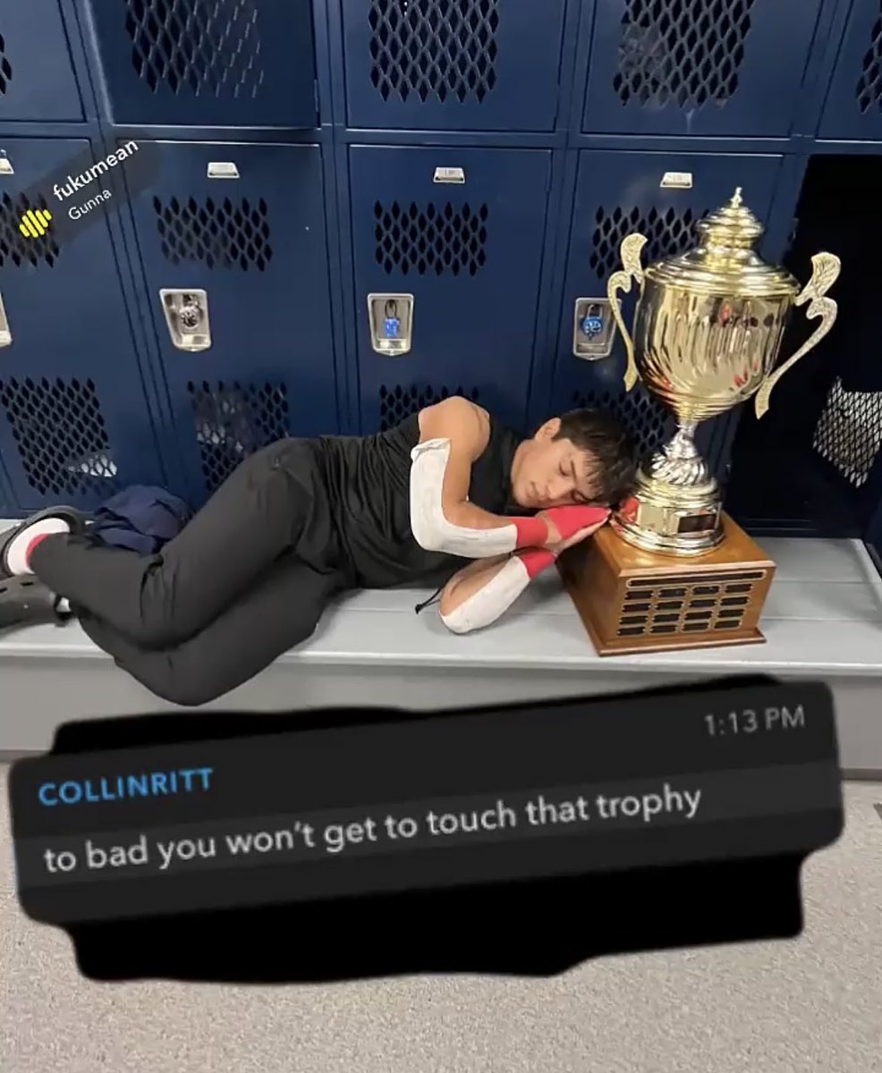 BarstoolMarcus's tweet photo. @rhett_garza @GrennanKaric @NevarezJoaquin
Trophy looks better with some red🩸🩸
#ItsPersonal #Marcus #NoMoFloMo https://t.co/bX80C0kkGi