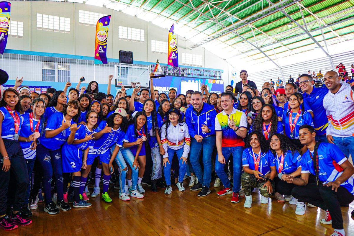 #LoDijo <a href="/luismarcanos/">Luis Marcano</a>: "Los Juegos Deportivos Anzoátegui 2023 han sido los mejores" 🔥 🏆 

Tras dos semanas de intensas competencias, este sábado #30SEP se apagó la antorcha por este año de los Juegos Deportivos Anzoátegui 2023.