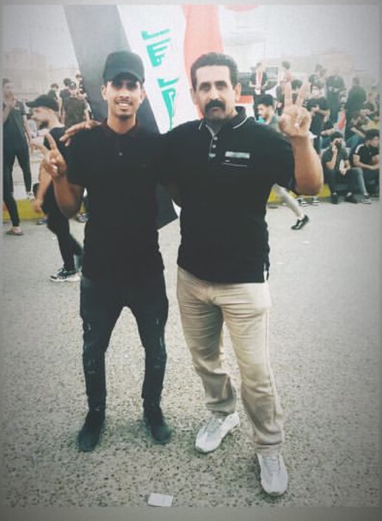 2000M40's tweet photo. عادت ذكرى ثوره تشرين ولاكن لم يعود ابي  #ستنتصر_ثوره_تشرين https://t.co/LjbZwokmLc