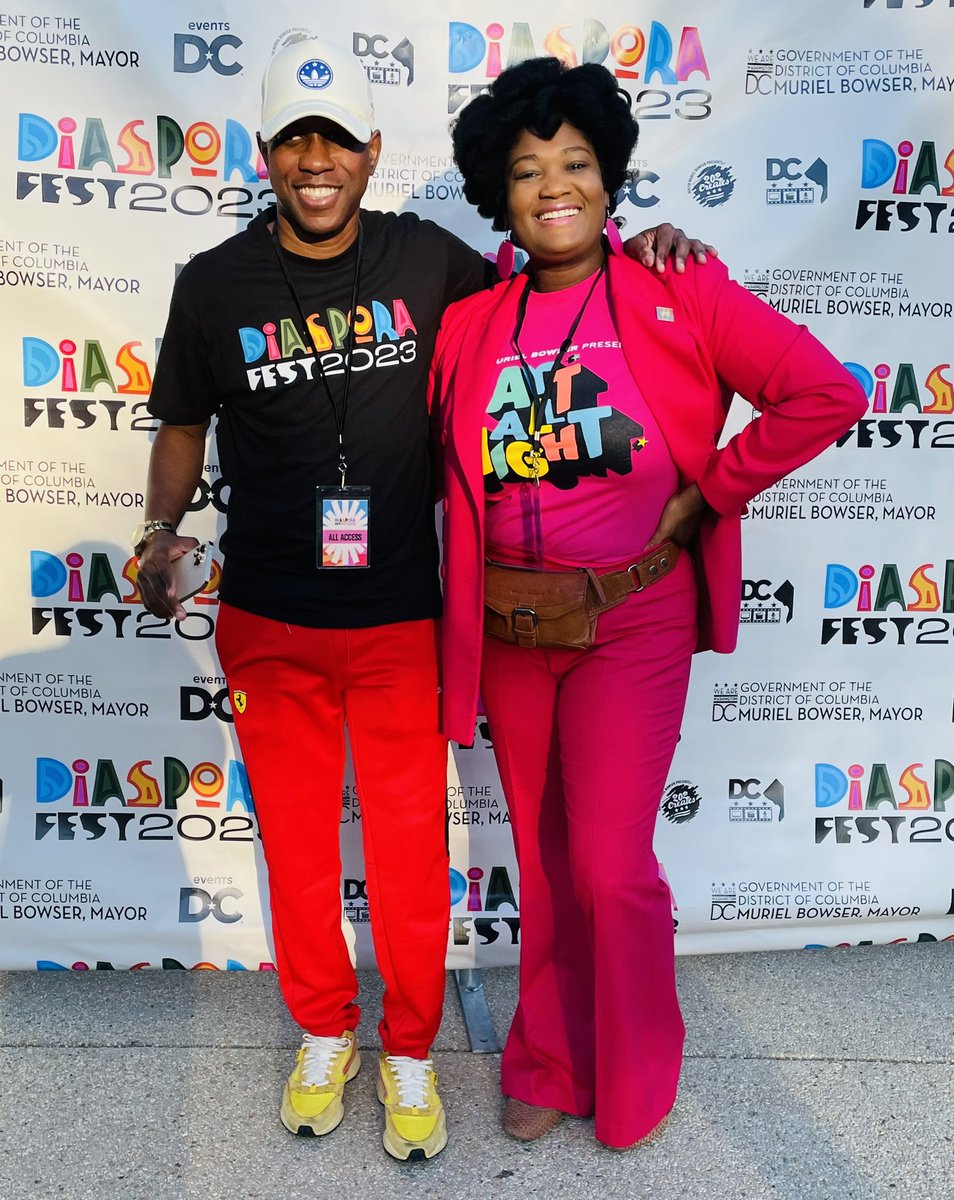 Caribbean Washingtonians & All Washingtonians if you’re not in #DowntownDC at Franklin Park for the 1st Annual #DiasporaFest then you’re missing something that only real Caribbean vibes can bring!!

#BeDowntown #CaribbeanDC #WeAreDC #DCArtAllNight