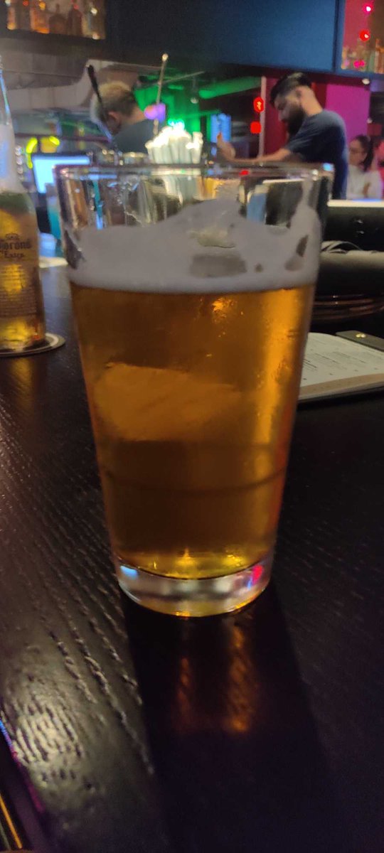 Keanu_BeerScale's tweet photo. | 60 minute IPA |
Beer Rating: 2.25/5 Stars🌟

The hops were undoubtedly the star of the show, but their intensity overwhelmed the palate, leaving little room for other flavors to shine. (6.0%)

#beer #IPA #ale #bier #beerreview #boston #Massachusetts #60minutes #beerlover https://t.co/2Md7DfbESE