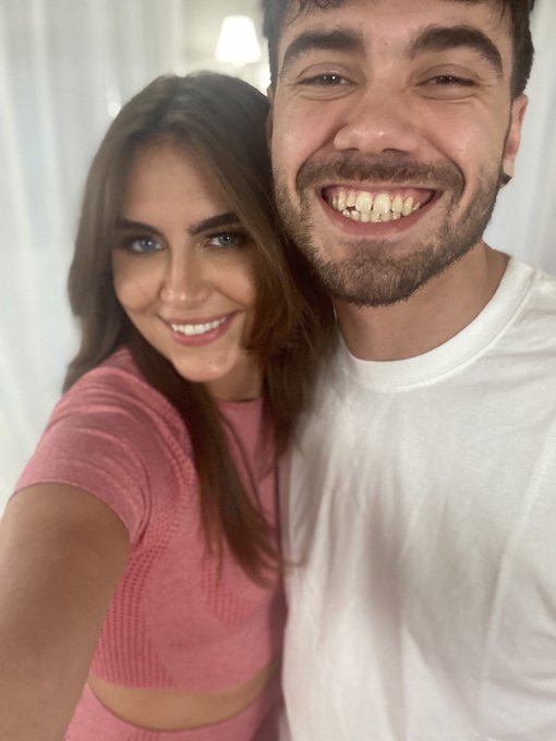 family matters ☺️ @officially_Viv @NadeNastyxxx @sgtmilesxxx for @TeamSkeet https://t.co/aBd2hMZlTm<a class="tags" target="_blank" title="On Twitter" href="/?out=eyJ0eXAiOiJKV1QiLCJhbGciOiJIUzUxMiJ9.eyJpYXQiOjE3MjE4NTc4ODIsImlzcyI6InR3cG9ybnN0YXJzLmNvbSIsIm5iZiI6MTcyMTg1Nzg4MiwiZXhwIjoxNzUzMzkzODgyLCJyZWRpcmVjdF91cmwiOiJodHRwczovL3R3aXR0ZXIuY29tL29mZmljaWFsbHlfVml2In0.NWCXMXzpBaBukaFXTgOYWyfo_3squ1zItZhGeKTxD3OKnc0kRkFBgPWiH4F7LQ79WCKHAZQu4rPohQp-oAZ-iw">@officially_Viv</a><a class="tags" href="/tag/nadenastyxxx">@nadenastyxxx</a>