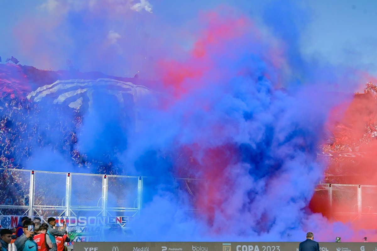 SanLorenzo's tweet photo. Una demostración más de que tenemos la mejor hinchada del mundo. https://t.co/F69rR2av7n