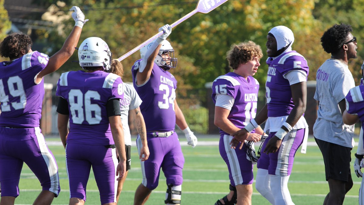 .@CapitalU_FB acquires the oar over Otterbein thanks to a last minute touchdown drive, finished off with a Donovan Duncan pass to Mike Elmore with 27 seconds left! MORE: athletics.capital.edu/news/2023/9/30… #CapFam | #CapFB | #POTP
