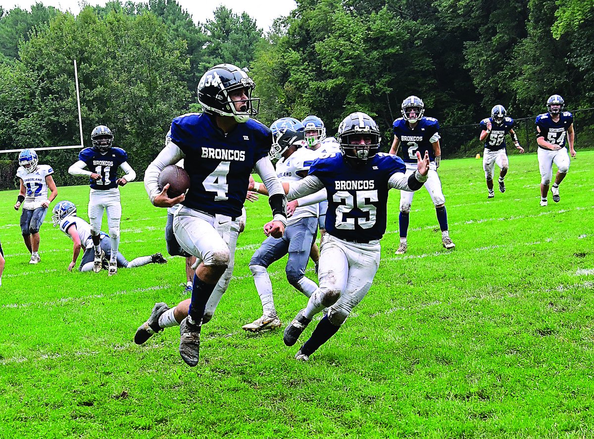 AndyRay and the <a href="/GoBlueClippers/">Cumberland Athletics</a> hold off <a href="/BHSBroncos/">Burrillville HS Broncos</a> <a href="/burrillvillefb/">Gennaro Ferraro</a> for the 17-14 win in a muddy thriller at Alumni Field Saturday. Read all about it in <a href="/Branden_Mello/">Branden Mello</a> story in Sunday's <a href="/WoonsocketCall/">The Woonsocket Call</a>
