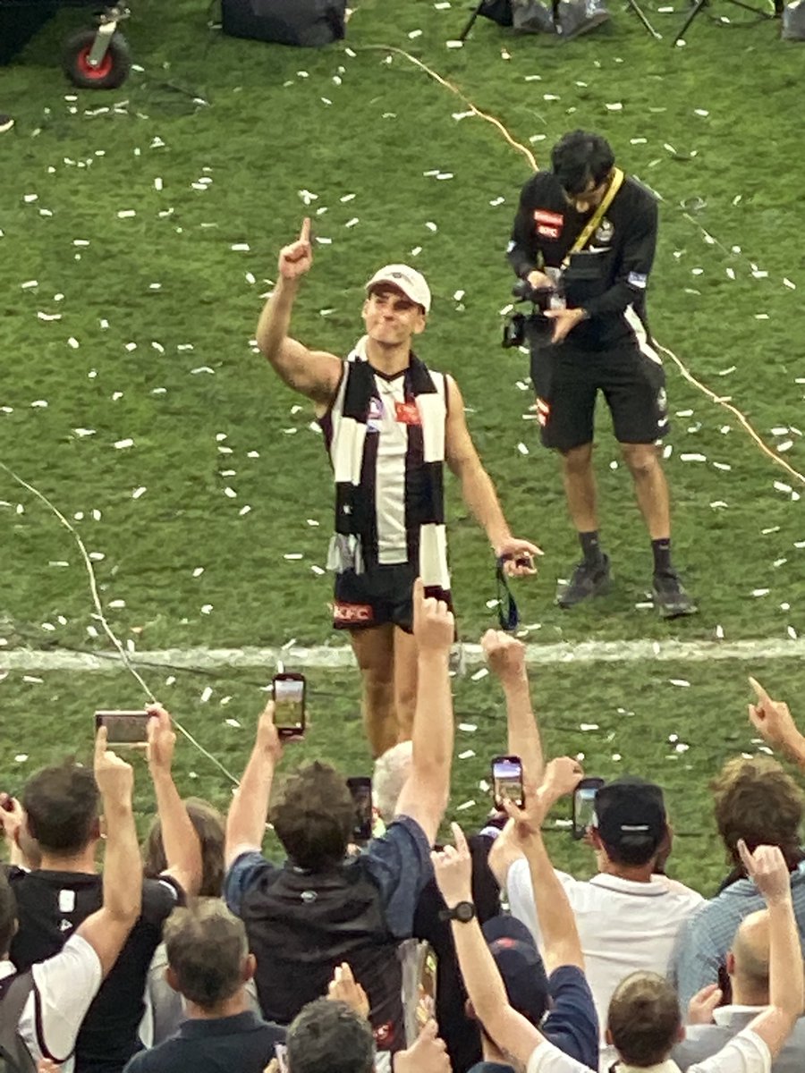 Just woke up with the best hangover of my life. Let’s fuckin go!!!! Premiers baby 🖤🤍 #gopies #aflgrandfinal2023