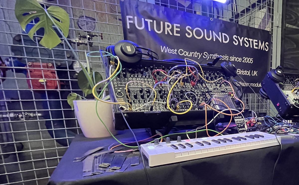 FutureSndSystem's tweet image. Yeah so Machina Bristronica was absolutely brilliant. Big ups @ElevatorSound!