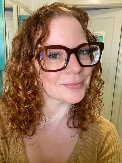 New glasses! https://t.co/bGd10Qbjc9<a href="/tag/femdom"class="tags"><span>#femdom</span></a><a href="/tag/chastity"class="tags"><span>#chastity</span></a><a href="/tag/legfetish"class="tags"><span>#legfetish</span></a>