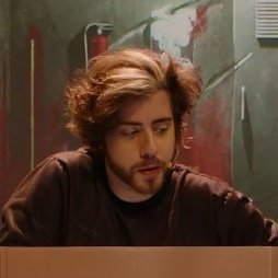 ggohannn's tweet image. No les pasa que a veces están tranquilos y luego recuerdan que cellbit es el streamer más grande de Brasil. Escritor, creador y director creativo de su propia serie y videojuego teniendo una línea de ropa temática, cómics y siendo miembro del primer servidor mc multilenguaje?