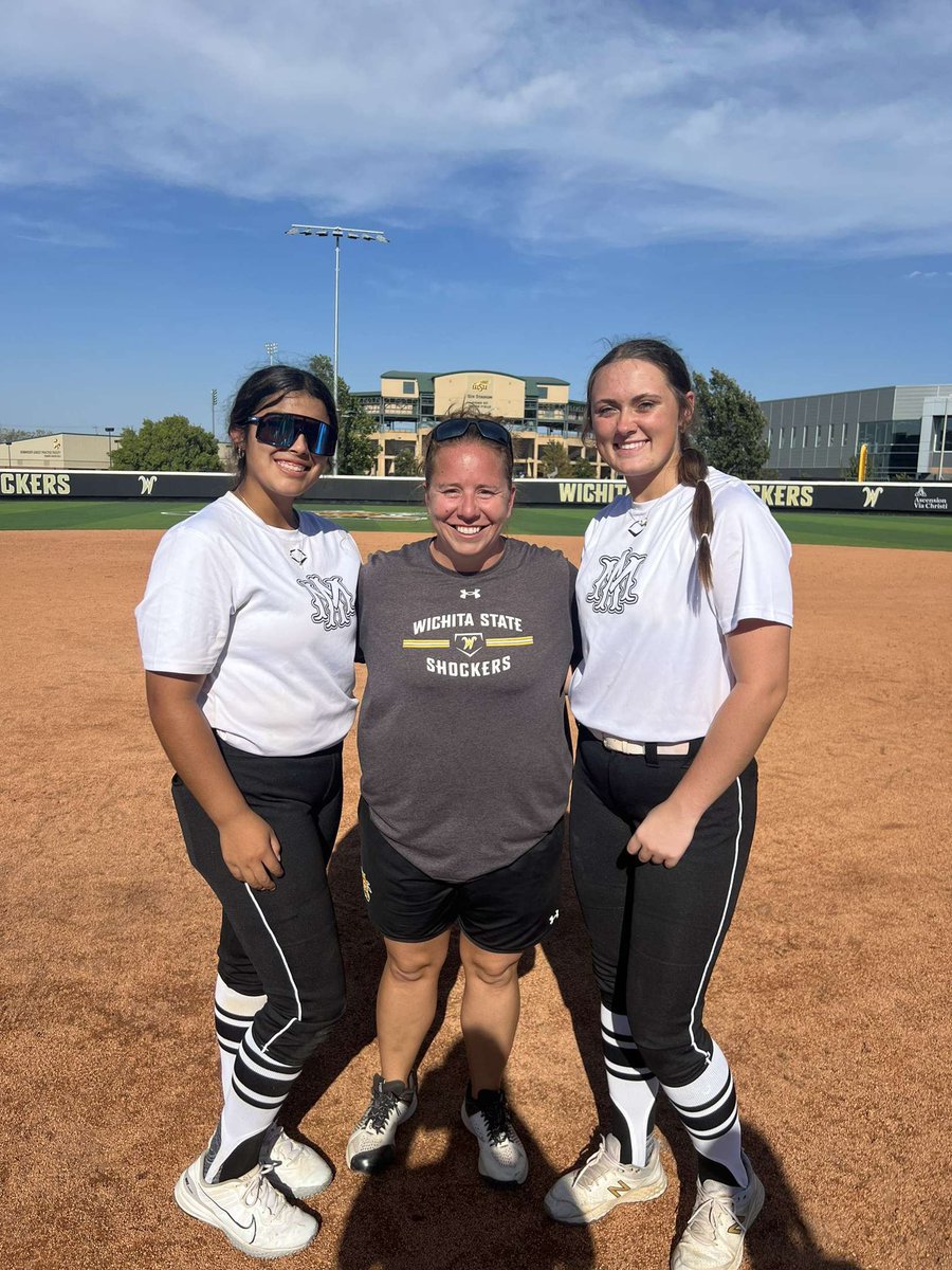 Had a great experience at Wichita Sate University, was able to travel to a new state and learn some great drills to work on, thank you @CoachBredbenner @EastonHerring @CourtOliver24 and coach Economon for having me!! @_CoachAnthony @SpringsSoftball @GoShockersSB @CoachRCarkhuff