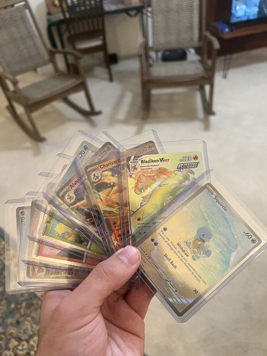 dhcarusoo's tweet photo. In my child era (legos and Pokémon cards) https://t.co/Qt2X8pWpSN