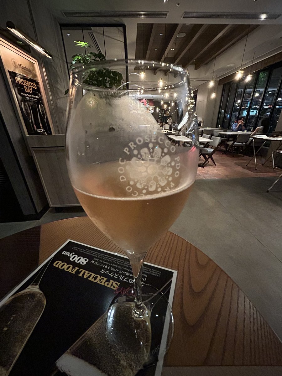 HabitsChikako's tweet image. ワンコインイベント！銀座コリドー街のPROSECCO BAR（プロセッコバー）🍷へ ～PROSECCO DOC Vol.3 eatingstyle.jp/2023/10/01/%e3… #イタリア🇮🇹 #Italy #プロセッコDOC ＃ProseccoDOC #ワイン🍷 #スパークリングワイン