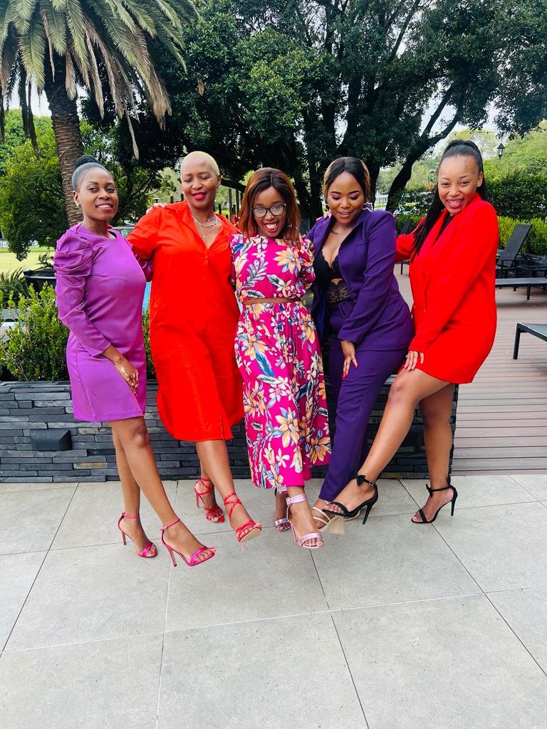 moloko_semenya's tweet photo. 4 Spots Left!
The Women's Network,a platform for ladies to have fun,smash their goals & TRAVEL TOGETHER!
With access to:
โขThe Wellness Retreat
โขPublic Speaking Classes
โขMental Health Conversations
โ๏ธ081 416 0221
#leratomvelase #Zenani #Botswana #TEMS #Rolex #GirlTalkZA https://t.co/0CHUk2odxg