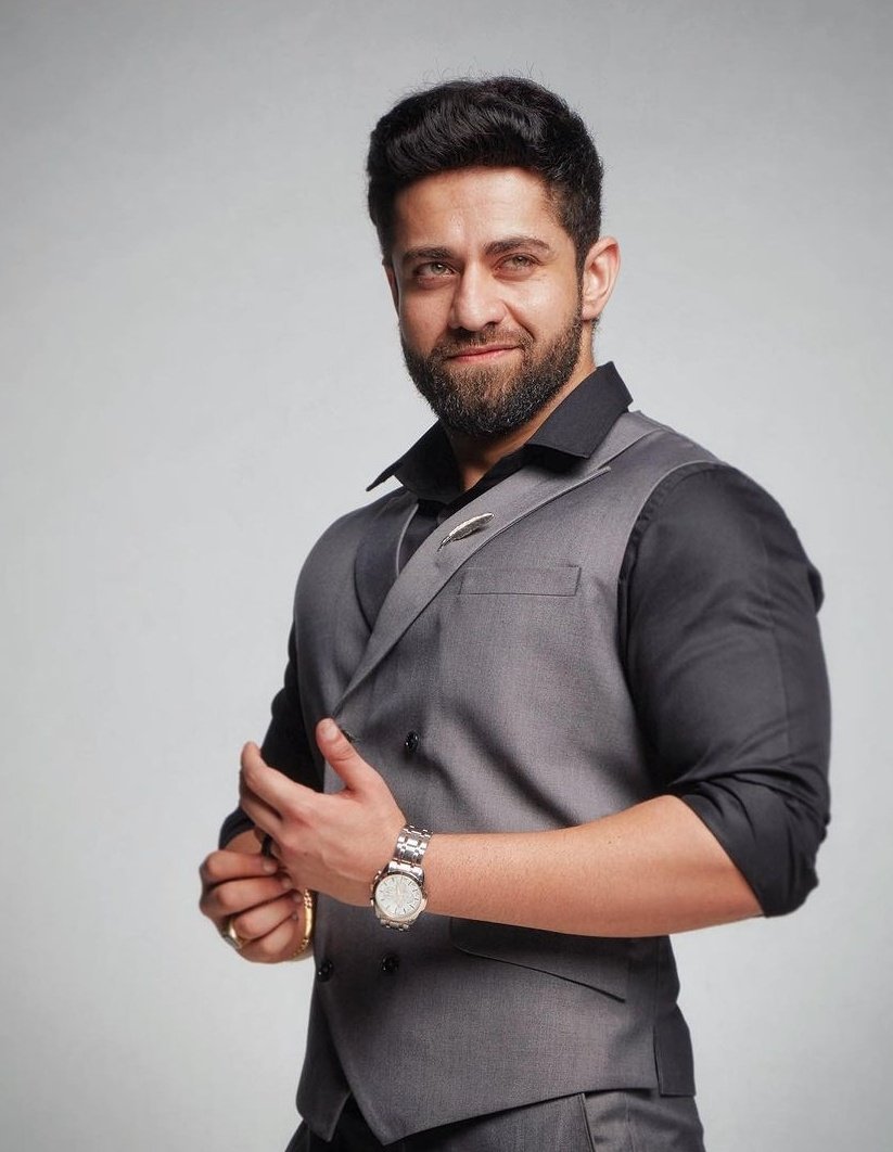 _reginaphalenge's tweet image. DJ, what a ckt... My fav from the Mahajans 😭😭😂😂... His sarcasm 🥹🥹🤌

His ckt might be wrong, but Mahir Pandhi plays it so well that I enjoy his scenes a lot!! Great screen presence!!

#Vanshaj
