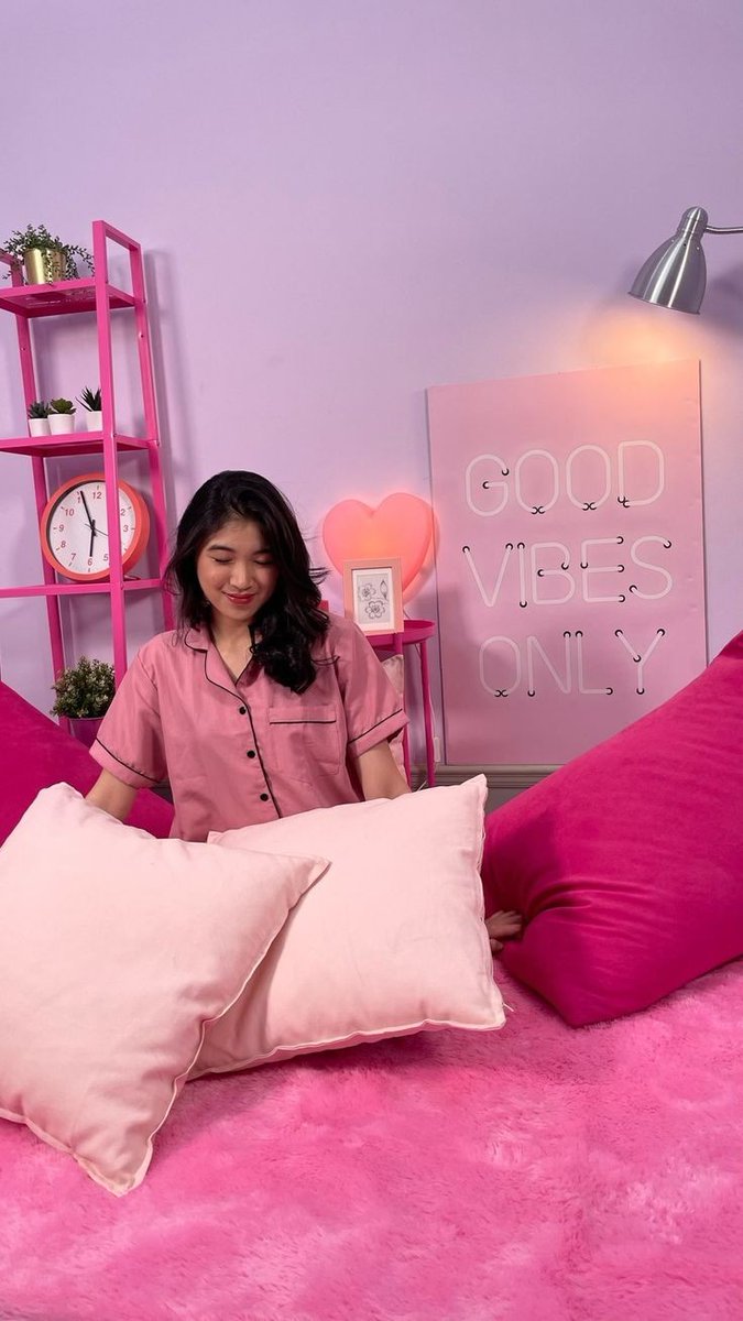 iniramaaa's tweet photo. selamat datang bulan kelahiran ku dan cici🤍
oktober semoga lebih baik dari kemarin,jangan lupa bahagia ya cici jangan lupa minum air juga semangat cici hehe 
#HappyShanDay
@InshanityID @N_ShaniJKT48 https://t.co/FgylN0JIAV