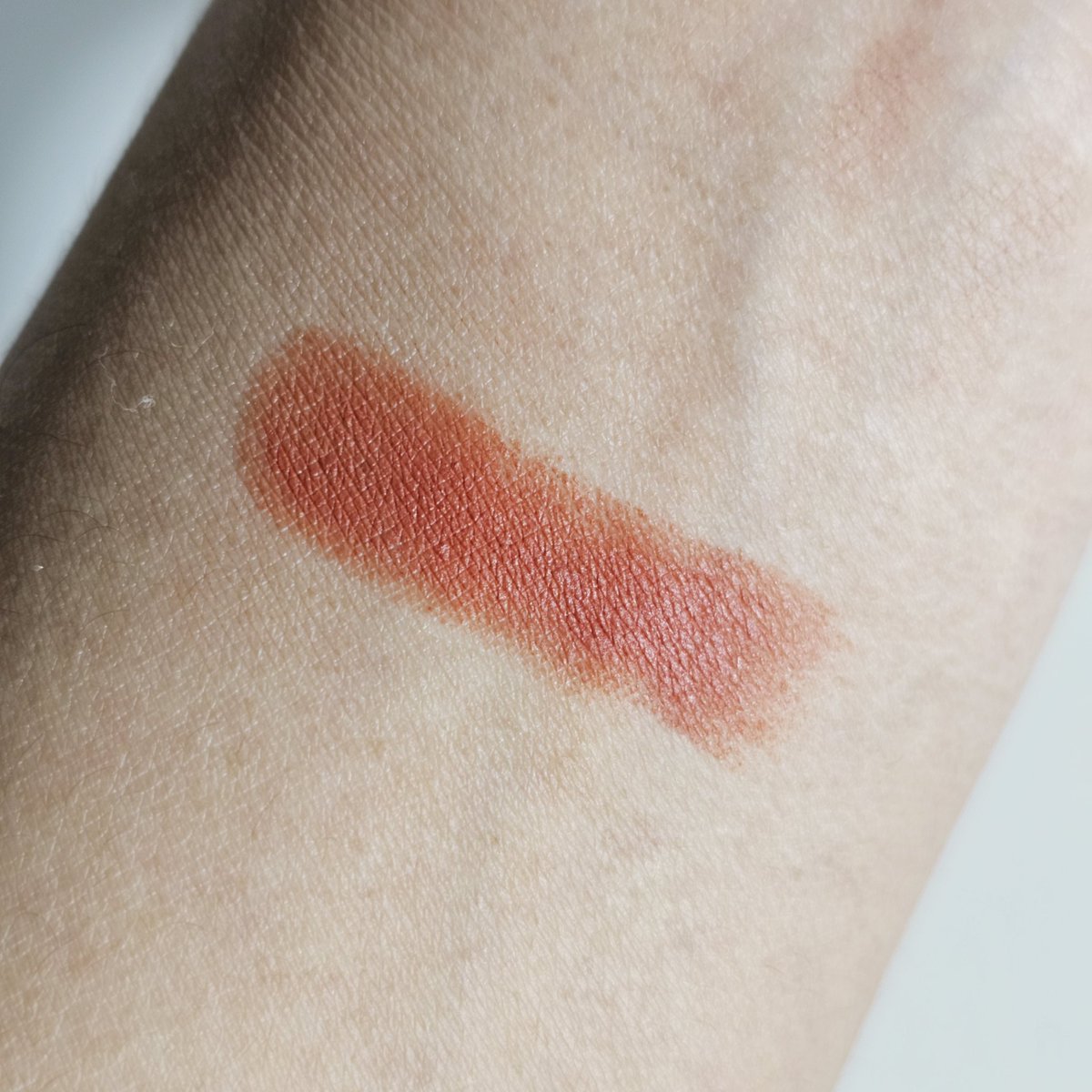PEARY_OFFICIAL's tweet photo. สอยน้อง COLOR RICHE INTENSE VOLUME MATTE สี 614 Sweet Papaya แท่งละ 299.- สีสวย ชัด ติดทน รุ่นนี้สามารถเกลี่ยได้ทั้งแบบเบลนๆ หรือทาแบบชัดๆฟาดๆ ก็ทำได้ ชอบความ Luxury เบาๆของตัวแพ็กเกจ มันเริ่ด กับราคา คือมันดีจนไม่รู้จะติอะไร ✨
#lorealparis #loreallipstick #รีวิว #ลิปออกใหม่ https://t.co/9qTWhjaI8O