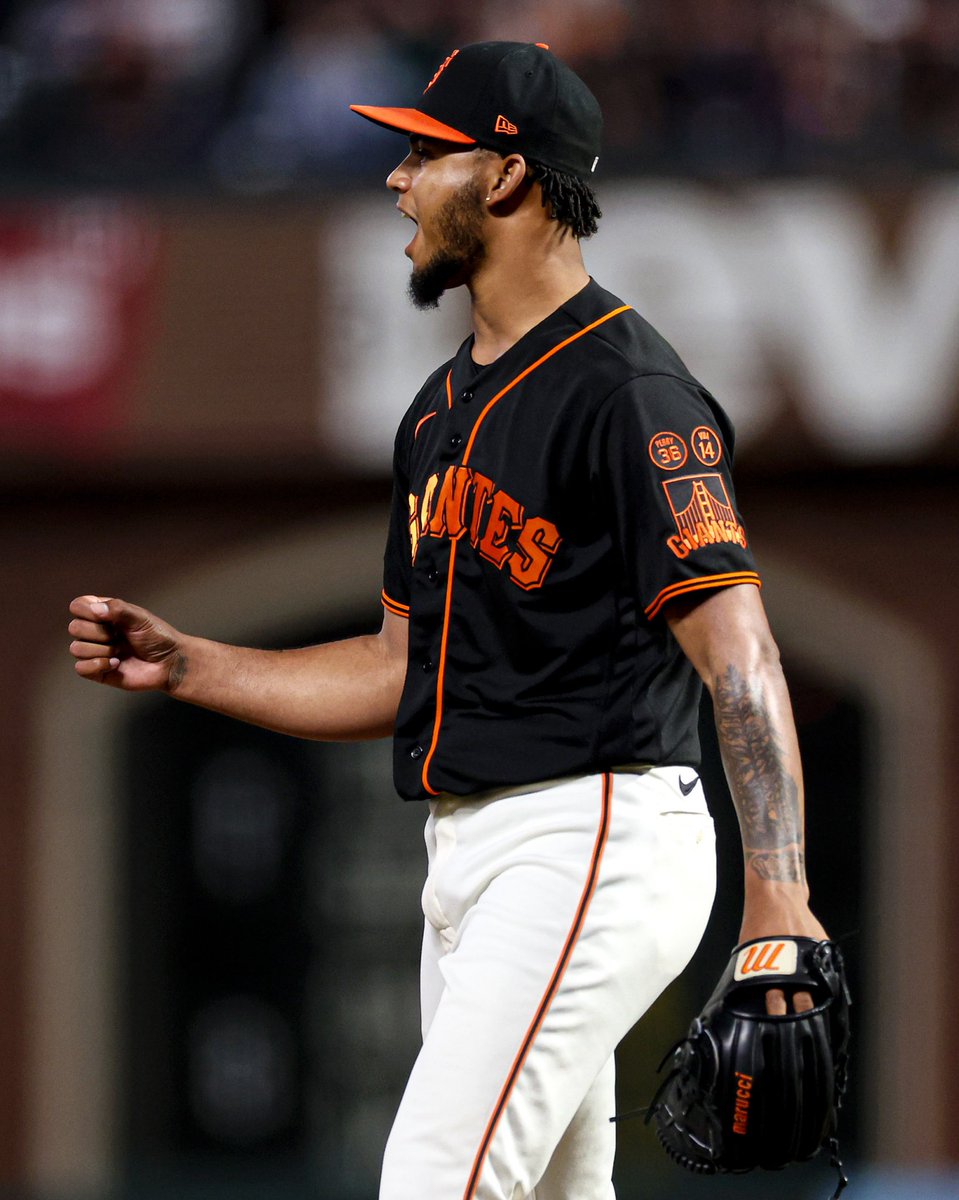 SFGiants tweet picture