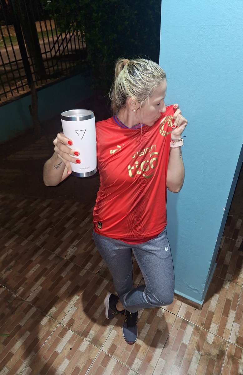 Paticam's tweet image. ¡SALUD MI AMOR! 💙❤️
#CCP111Años 
¡Un club, un pueblo, una pasión!