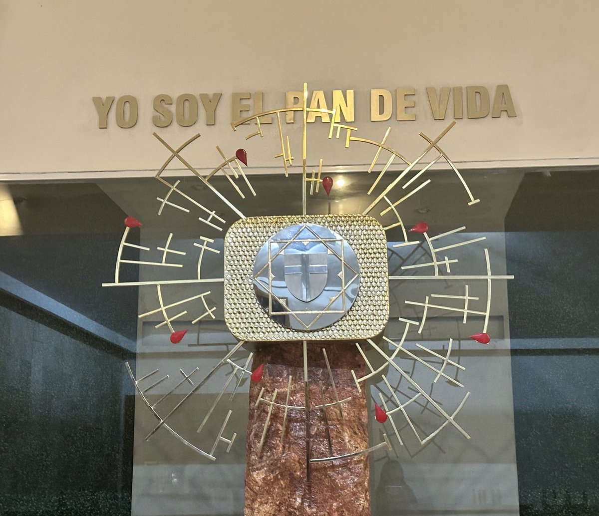 lu_dpgza98's tweet photo. Tanto sufrí sin tu calor, pero esta vez quiero tenerte cerca, muy cerca, de mi corazón ❤️‍🩹🎶 https://t.co/lThwxfMG9e